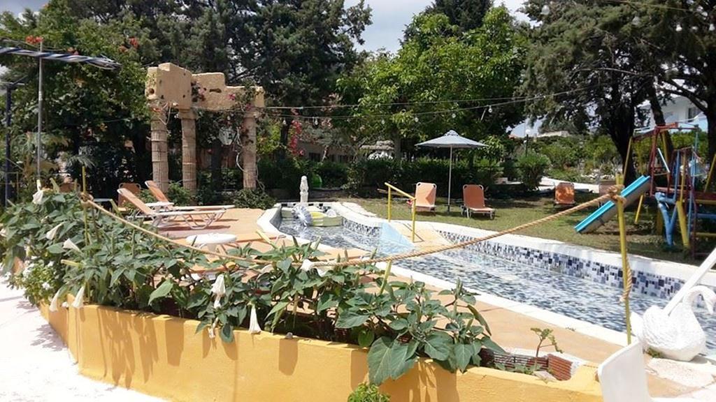 Gnest Aparthotel 2*