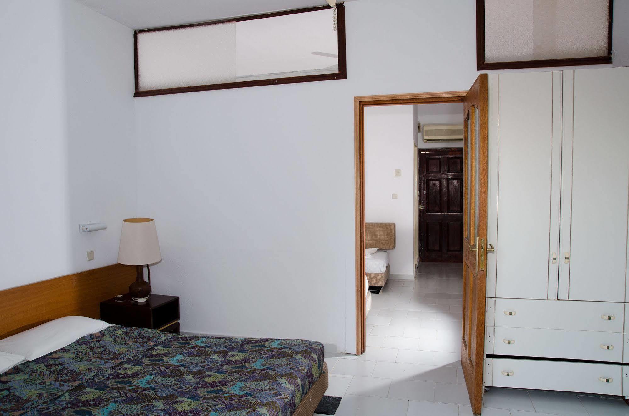 Gnest Aparthotel 2*
