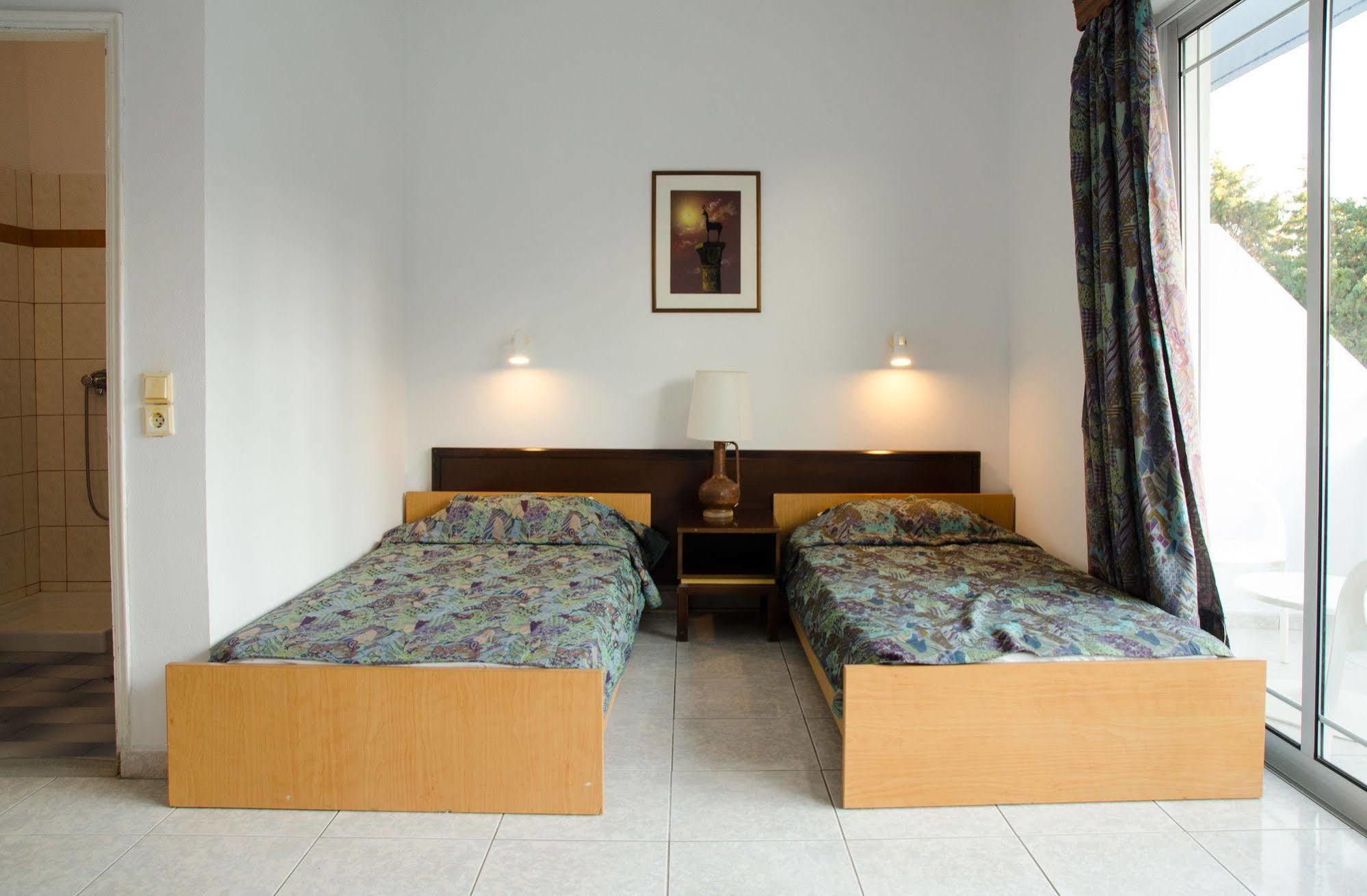 Gnest Aparthotel 2*