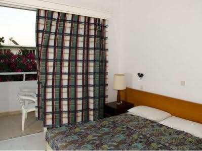 Aparthotel Gnest